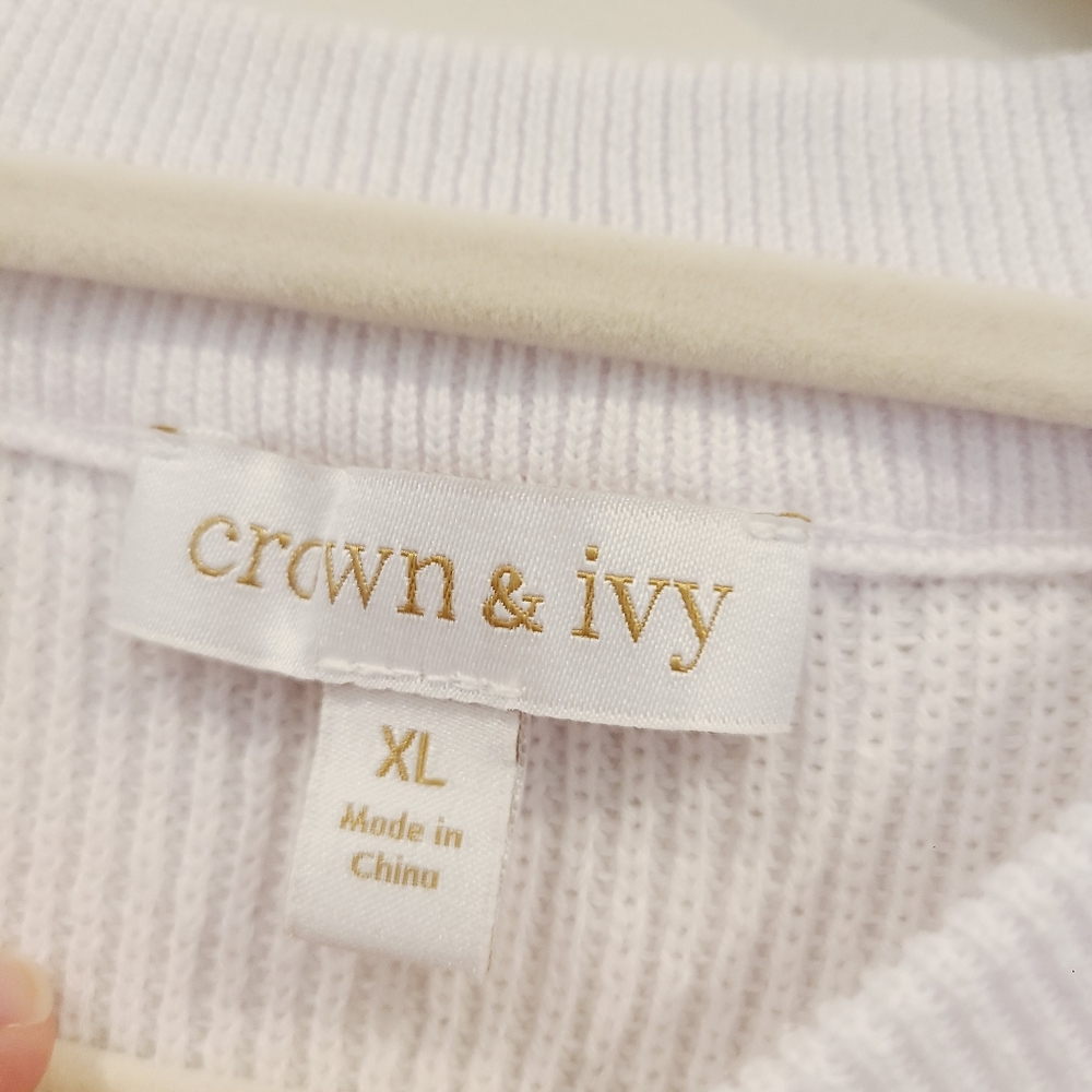 Crown & Ivy White And Navy Striped  Cotton Knit Sweater Tank Top - Picture 4 of 8
